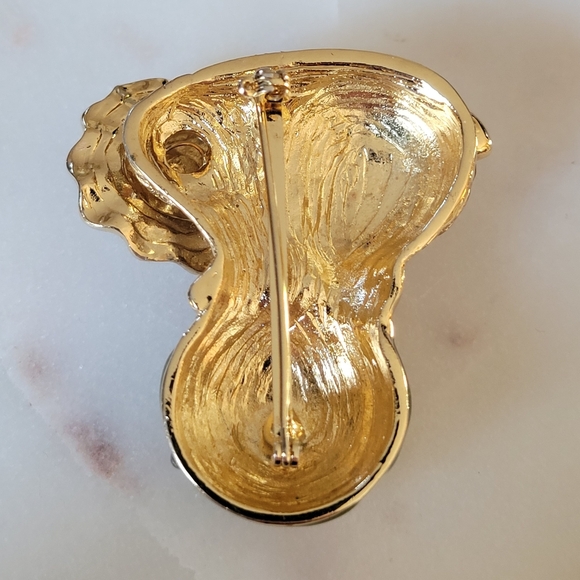 ST. JOHN LOT- Earrings, Brooch & Key Chain! - Picture 3 of 13